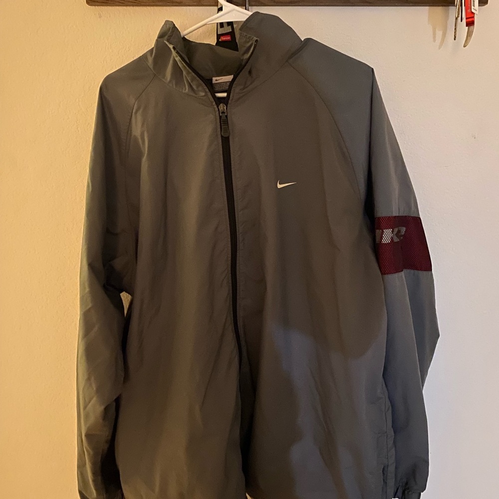Nike vintage windbreaker